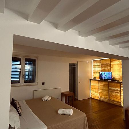 Prince Suite Palermo Luaran gambar