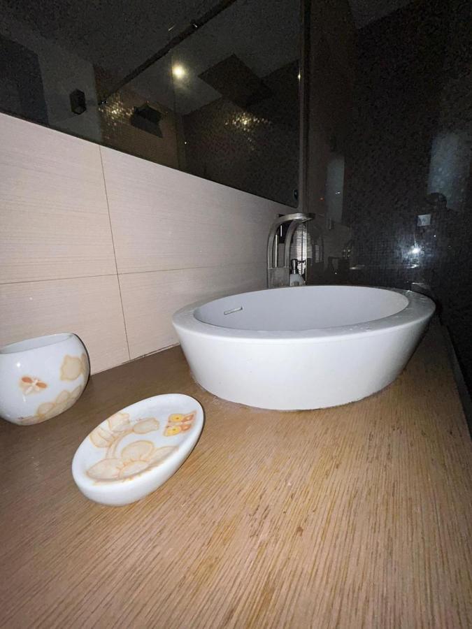 Prince Suite Palermo Luaran gambar